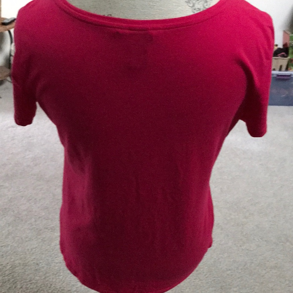 Fuchsia Tee - Picture 4 of 6